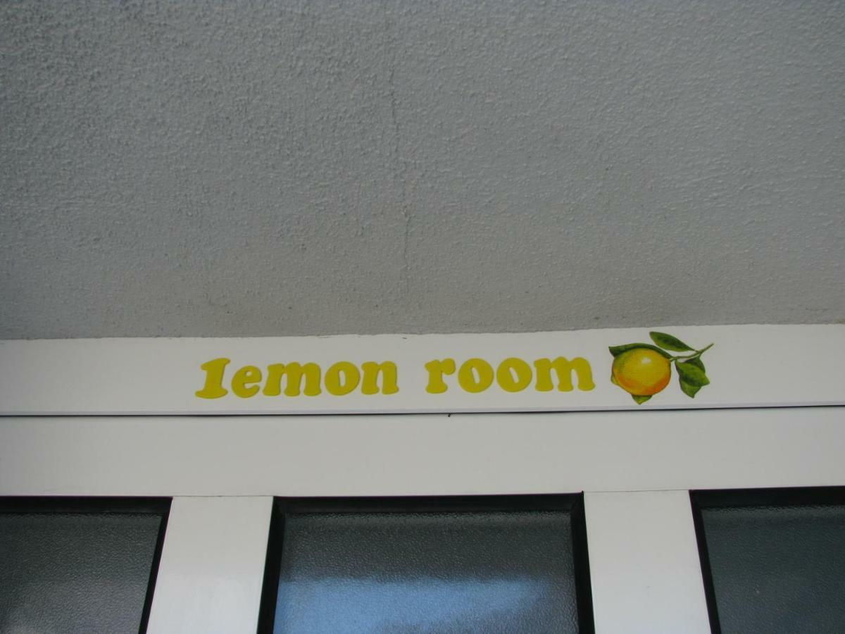 Apartments And Room Lemon Віс Екстер'єр фото