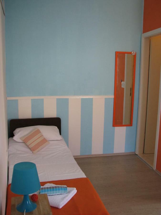 Apartments And Room Lemon Віс Екстер'єр фото